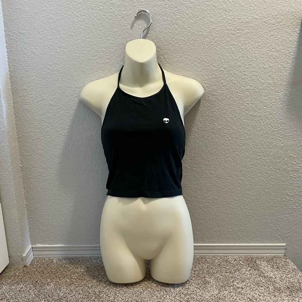 BRANDY MELVILLE crop top
